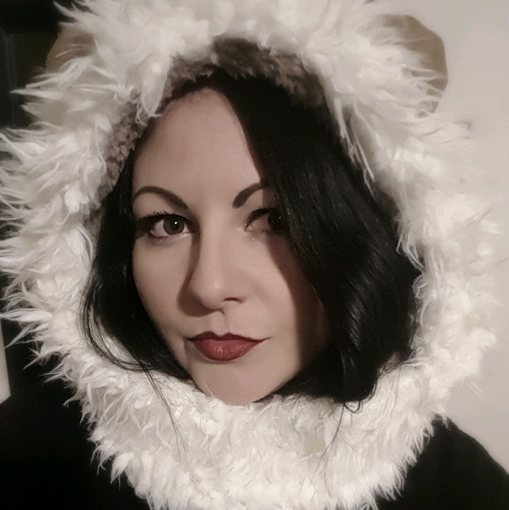 Meet your Posher, Jenn